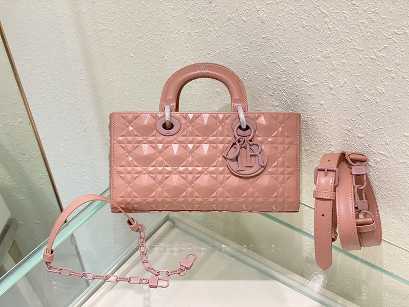 Front view of polished modern women's handbag – women's premium purse