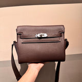 Fluid handbag styled for everyday wear