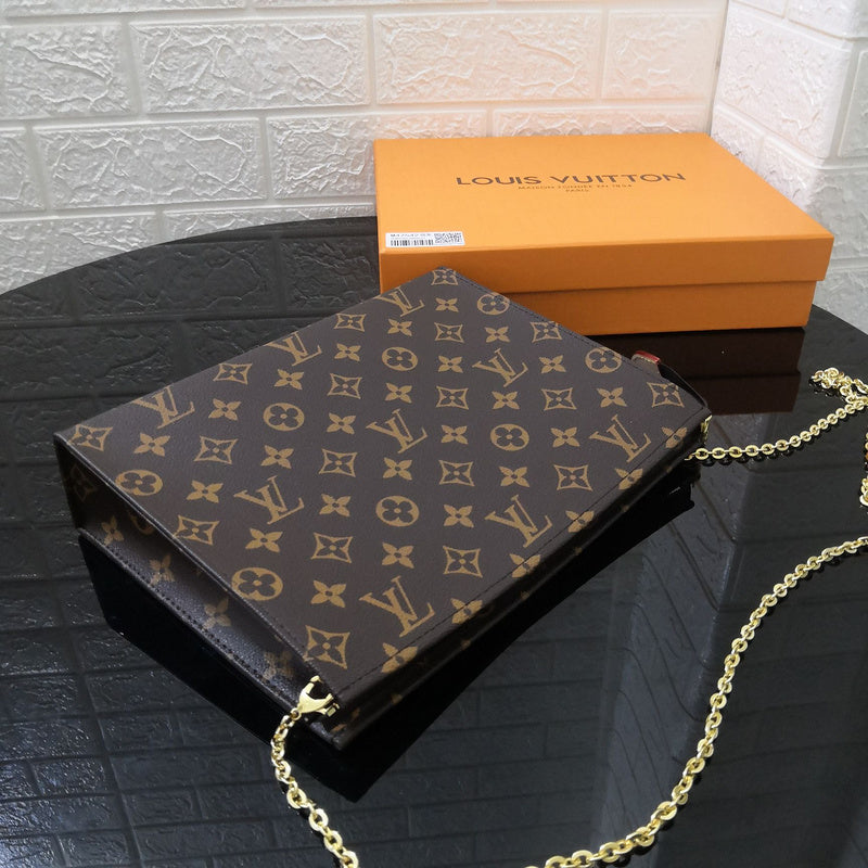 Interior view of everyday-luxe elevated women's handbag – women's premium purse
