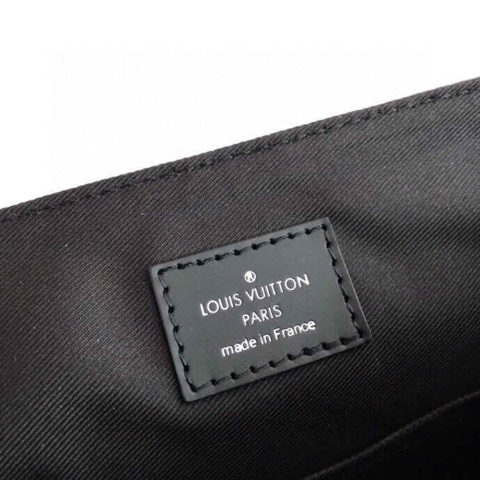 Side profile of classic statement women's handbag – women's luxury accessory