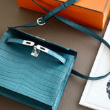 Fluid bag women's premium everyday handbag
