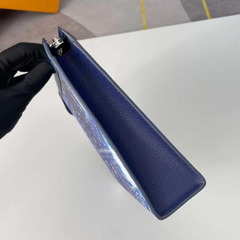 Back view of sleek chic women's handbag – women's everyday handbag
