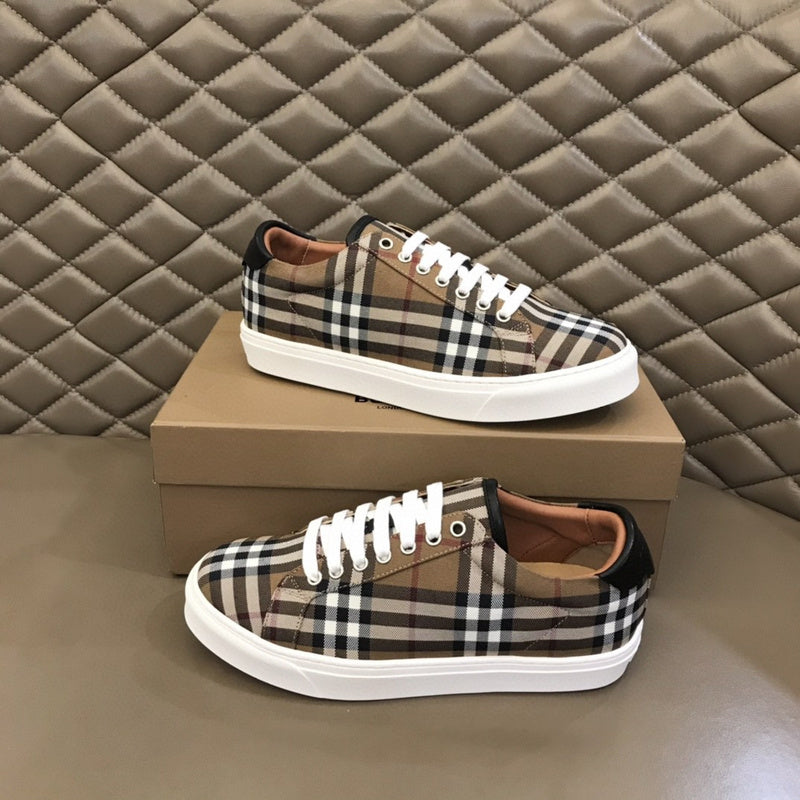 Burberry shoes Style 279 - packaging and accessories
