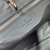  structured bag interior and compartment view