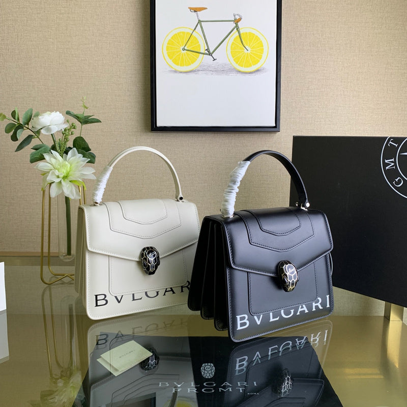Chic Premium PU Leather Handbag - Smooth Faux-Leather Exterior | Women's Everyday Carry Handbag #1710 - close-up detail shot (image 3) of designer-inspired handbag