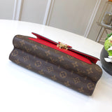 Styled lifestyle shot of everyday-luxe elevated women's handbag – women's everyday handbag