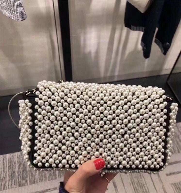  mid purse view 1