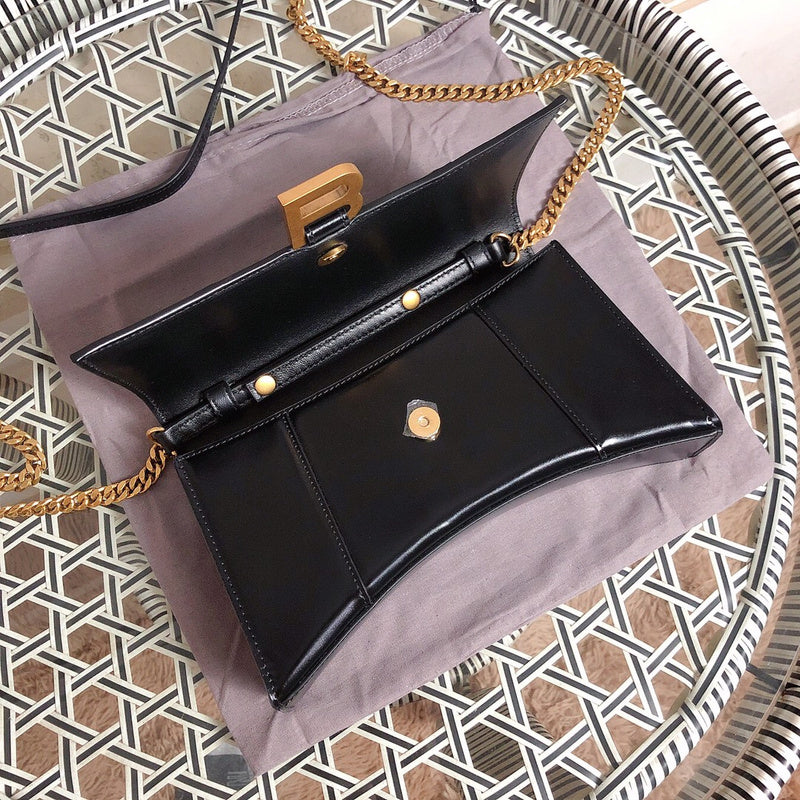 Front view of signature elevated women's handbag – women's designer-style accessory