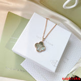 Front view of Van Cleef & Arpels unisex jewelry piece