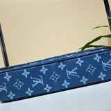  versatile shopper bag detail view showing craftsmanship 8