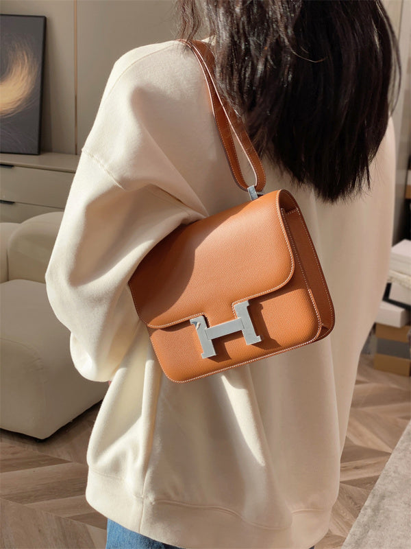 Streamlined bag shown from front angle