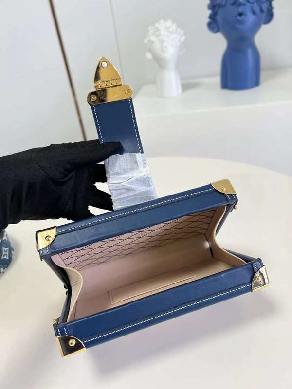 Front view of structured premium women's handbag – women's designer-style accessory