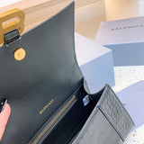 Ziva's Charm handbag – product shot (one versatile size)