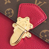 Side profile of chic classic women's handbag – women's everyday handbag