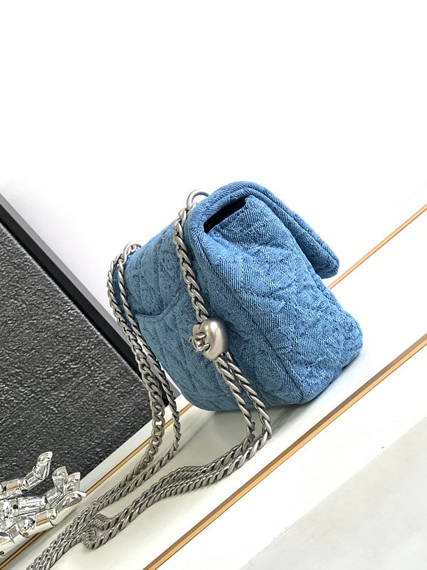  women's handbag, versatile design, view 2