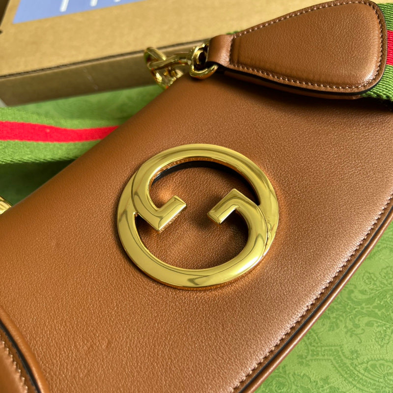 Handle and strap detail of elevated modern women's handbag – women's luxury accessory