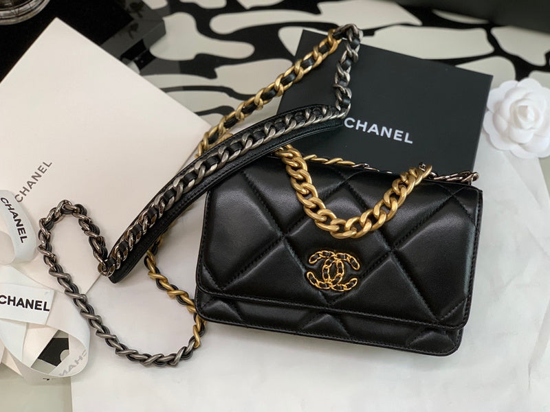  mid purse view 10