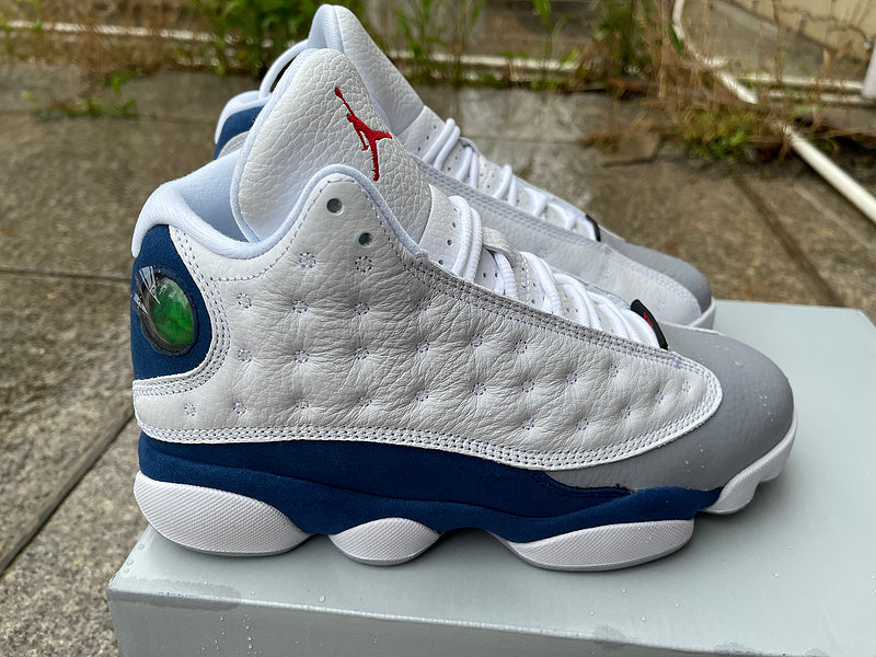 Nike Men's & Women's Luxury Lifestyle Trainers — Style 231 detail view