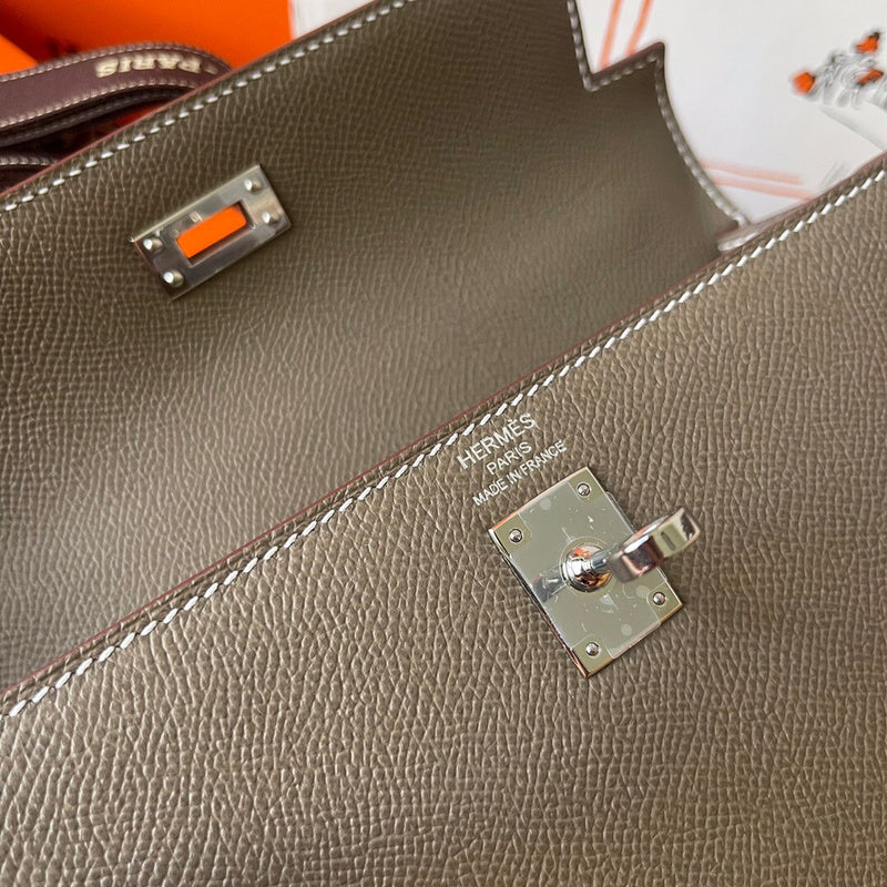 Sophisticated bag women's premium everyday handbag