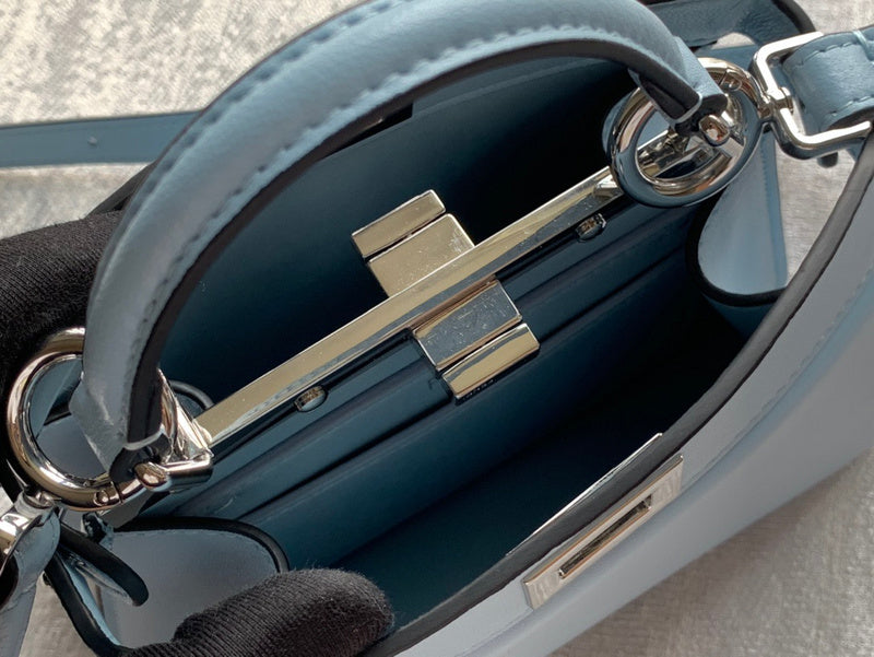 Ziva's Charm handbag – detail view (20cm*15cm*11cm)