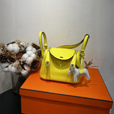  tote bag interior and compartment view 15