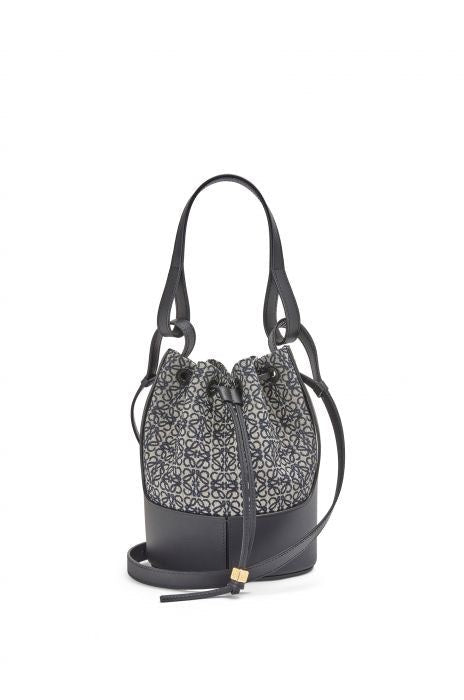 Ziva's Charm handbag – full view (18cm*13cm*25cm)