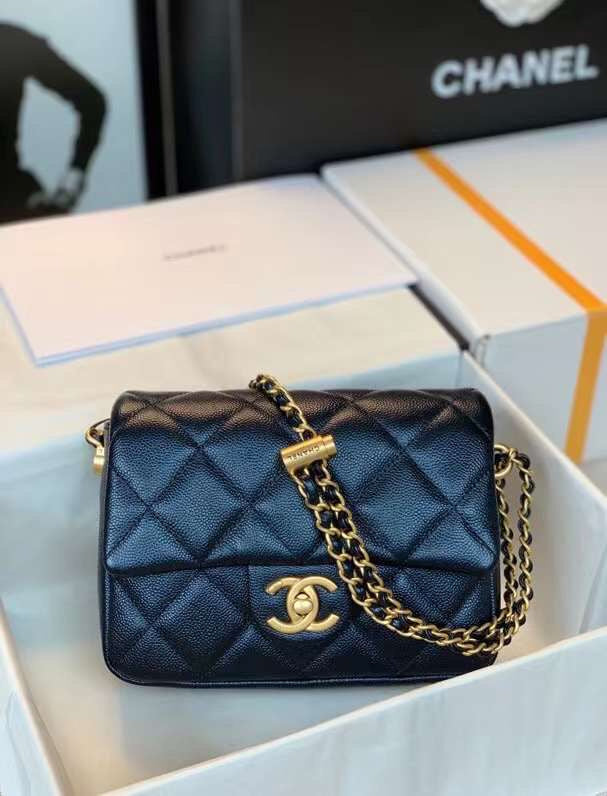  mid purse view 2