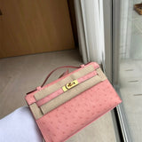  signature crossbody bag styled with outfit 12