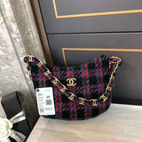 Zivas Charm Everyday Sophistication Everyday Handbag (Versatile Style Statement) – Close-Up Detail