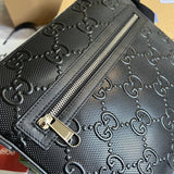 Handle and strap detail of structured everyday-luxe women's handbag – women's luxury handbag