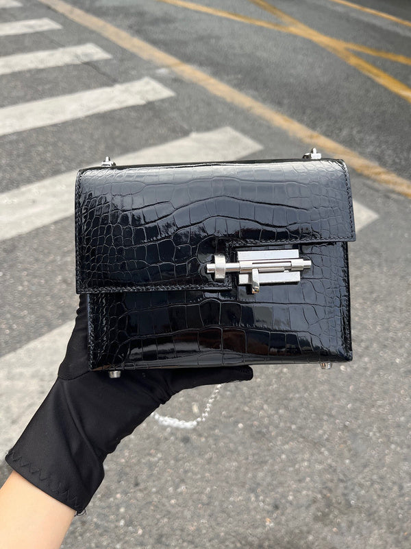 Understated bag women's premium everyday handbag
