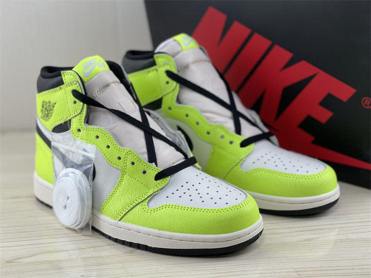 Nike Men's & Women's Designer Low-Top Shoes — Style 221 side view