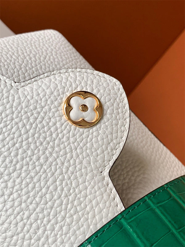  Graceful everyday bag carried on shoulder 10