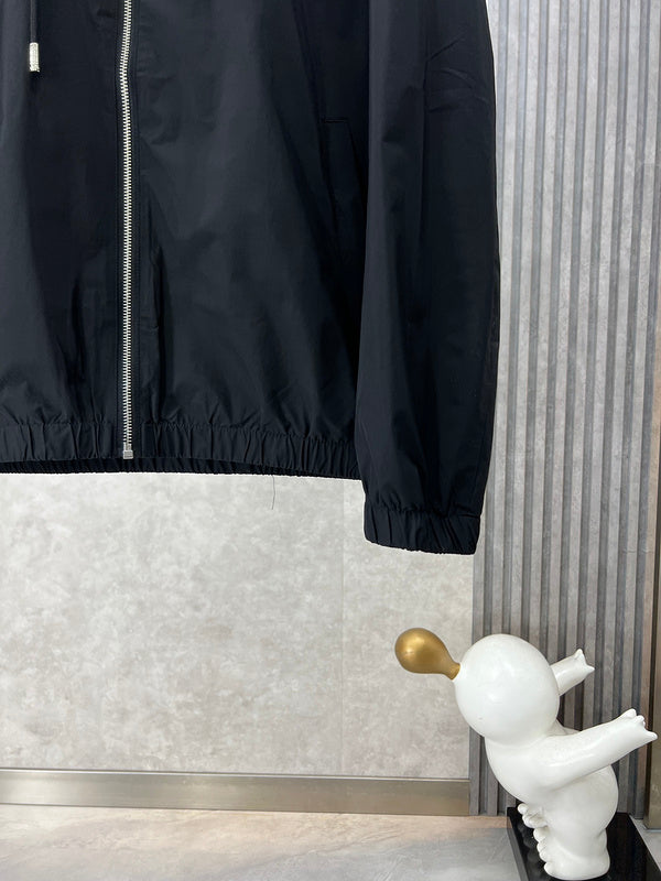 Full silhouette view of Burberry luxury piece style No.412