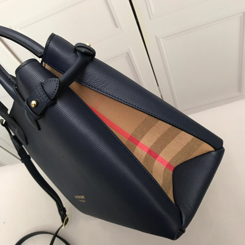 Ziva's Charm handbag – back view (one versatile size)