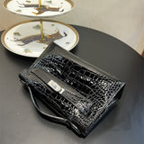 Effortless handbag styled for everyday wear