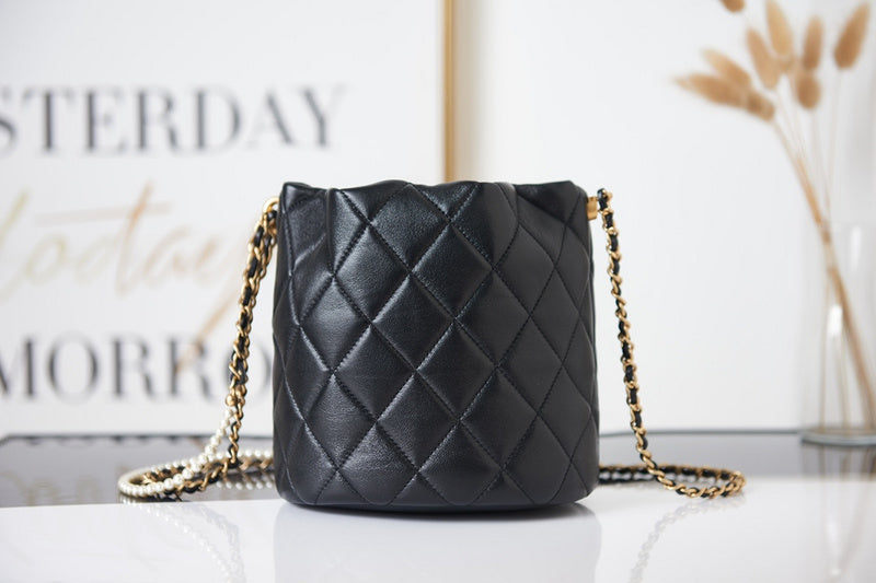  handbag, compact everyday style, image 8