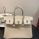 Interior view of effortless premium bag