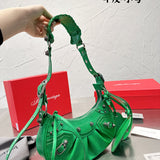 Ziva's Charm handbag – product shot (one versatile size)
