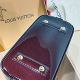  Chic top-handle bag carried on shoulder 10