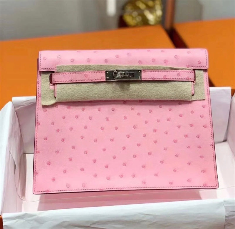  Essential satchel front view