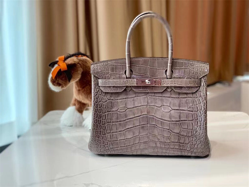 Interior view of classic premium bag