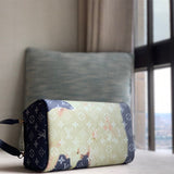  Chic shoulder bag carried on shoulder 10