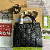 Styled lifestyle shot of classic elevated women's handbag – women's premium purse