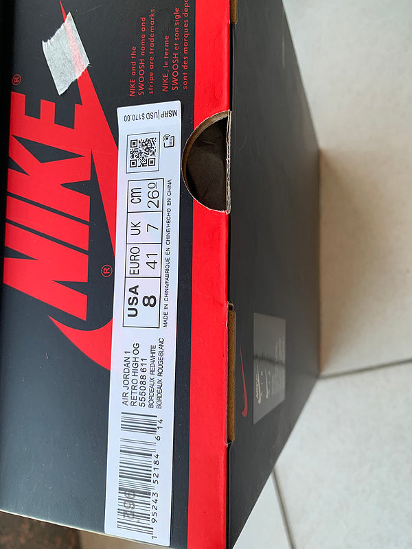 Nike Men's & Women's Designer Lifestyle Shoes — Style 164 angle view