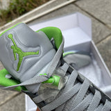 Nike Men's & Women's Designer Lifestyle Shoes — Style 248 hardware detail