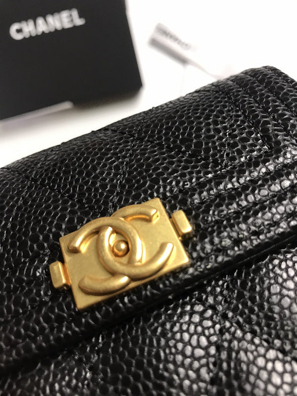 Zivas Charm Effortless Sophistication Everyday Handbag (Timeless Wardrobe Addition) – Angled View