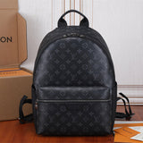  Statement everyday bag carried on shoulder