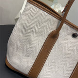  tote bag interior and compartment view 9