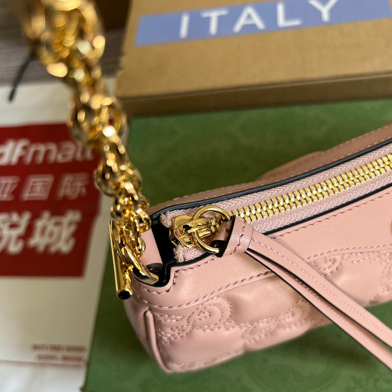 Minimalist handbag styled for everyday wear